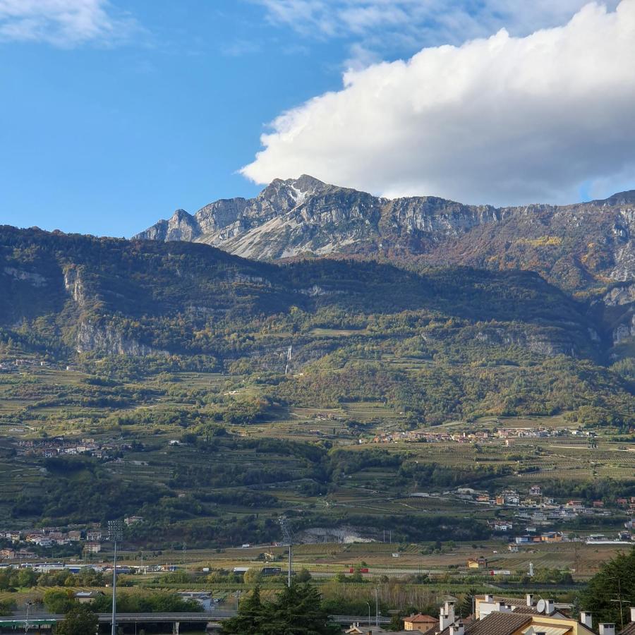 Vista Mozzafiato Sulle Alpi Lägenhet Rovereto  Exteriör bild