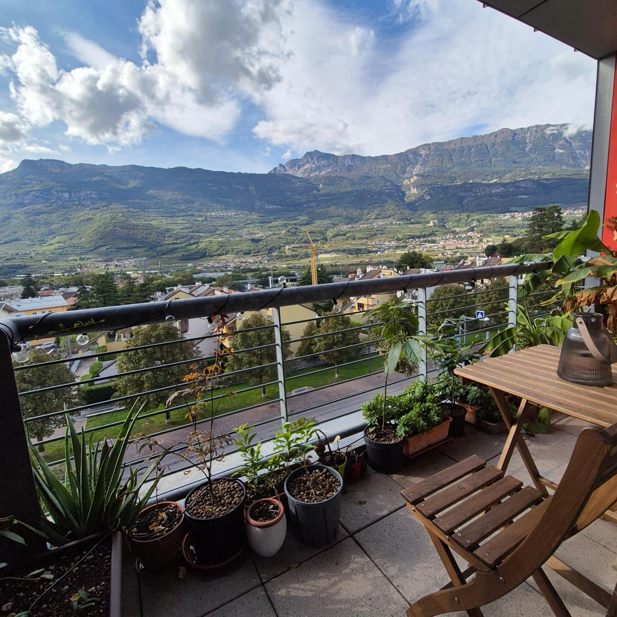 Vista Mozzafiato Sulle Alpi Lägenhet Rovereto  Exteriör bild